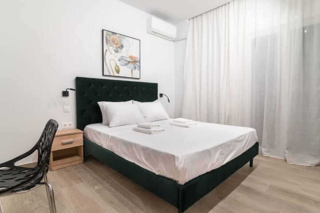 The Avra * Athens